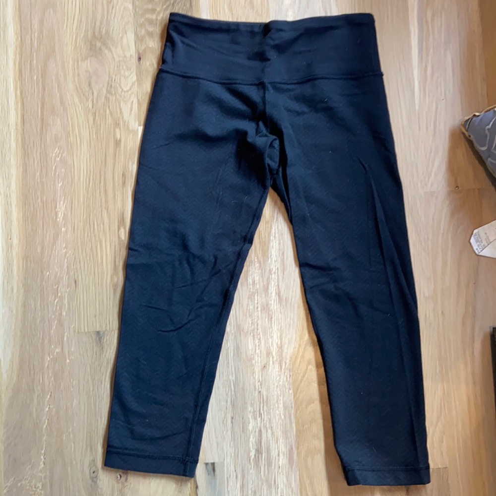 Lululemon Chevron cropped leggings size 4
